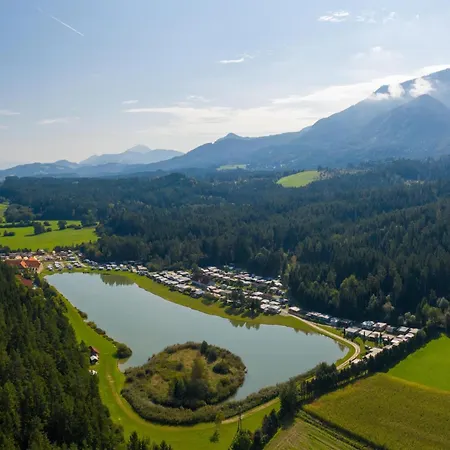 Feistritz Berg Und Nyaraló *