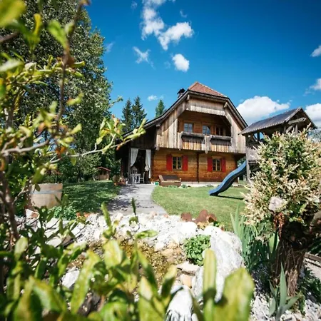 Feistritz Berg Und Nyaraló *